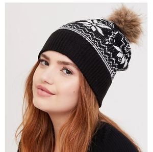 Festive Beanie by Torrid